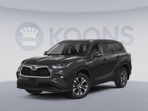 Midnight Black Metallic 2023 Toyota Highlander XLE