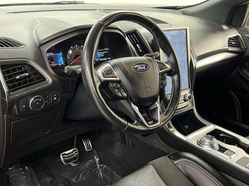 2022 Ford Edge ST