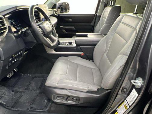 2023 Toyota Sequoia SR5