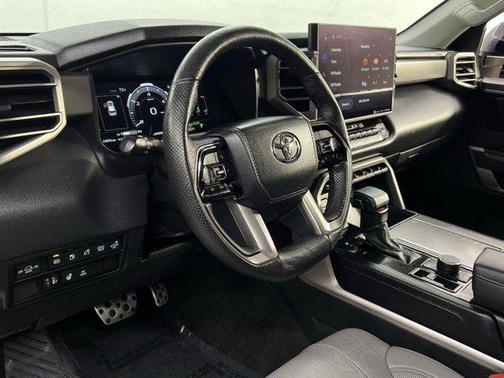 2023 Toyota Sequoia SR5