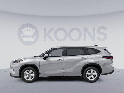 Celestial Silver Metallic 2025 Toyota Highlander LE