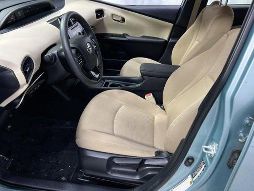 2019 Toyota Prius LE