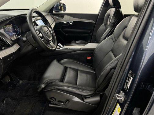 2024 Volvo XC90 Recharge Plug-In Hybrid T8 Ultimate 6-Seater
