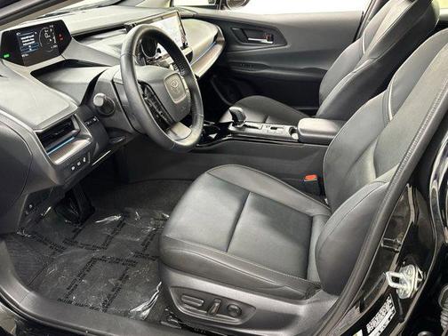 2025 Toyota Prius XLE