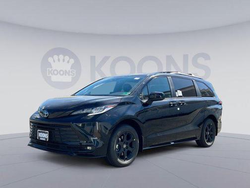 2025 Toyota Sienna Woodland Edition