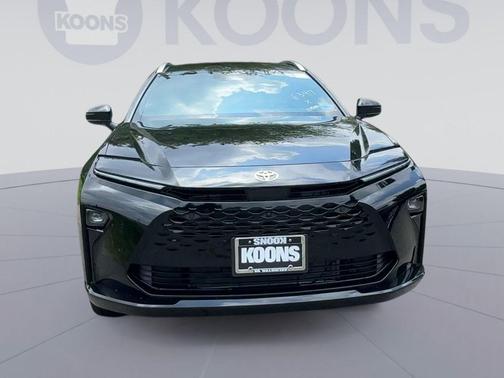 Black 2026 Toyota Crown Signia Limited