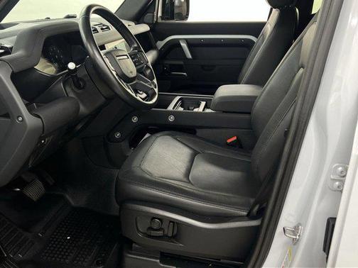 2023 Land Rover Defender 110 X-Dynamic SE