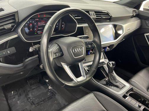 2023 Audi Q3 Premium 45 TFSI S line quattro Tiptronic