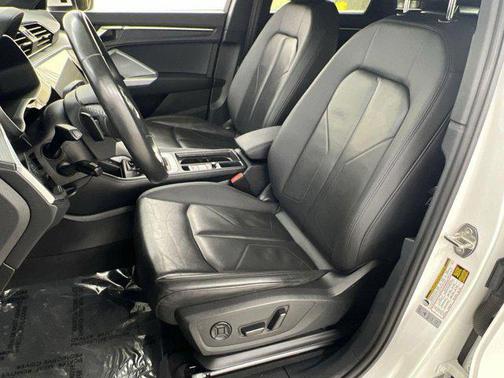 2023 Audi Q3 Premium 45 TFSI S line quattro Tiptronic