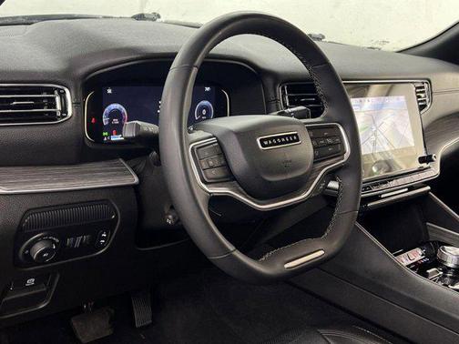2023 Jeep Wagoneer L Series II 4x4