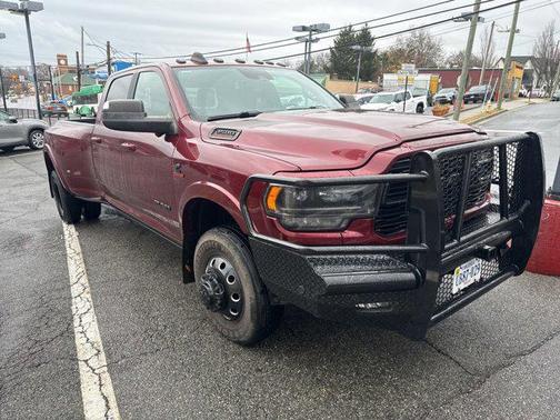 2022 RAM 3500 Limited Crew Cab 4x4 8' Box