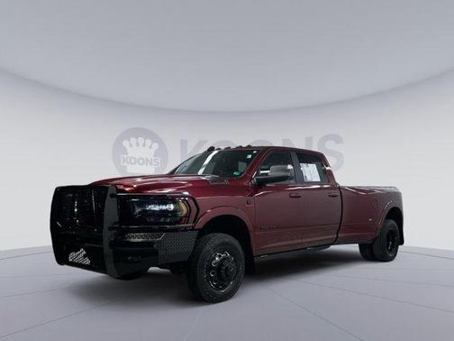 2022 RAM 3500 Limited Crew Cab 4x4 8' Box