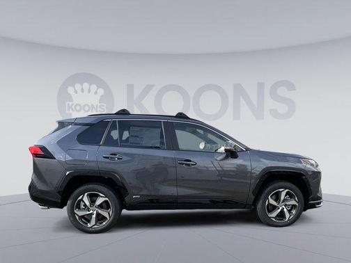 2025 Toyota RAV4 Hybrid SE