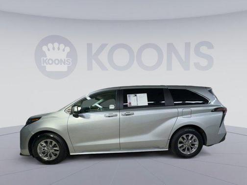 Celestial Silver Metallic 2024 Toyota Sienna LE