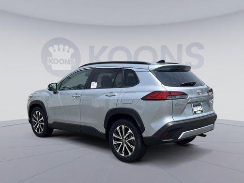 2025 Toyota Corolla Cross XLE