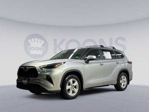 2024 Toyota Highlander LE