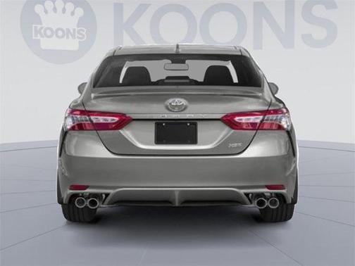 Photo 5 of 15 of 2019 Toyota Camry XSE
