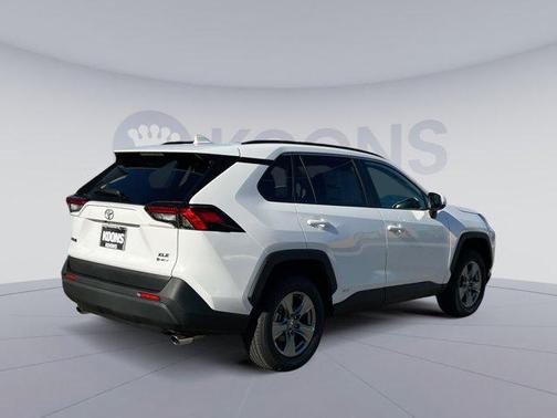 2025 Toyota RAV4 Hybrid XLE