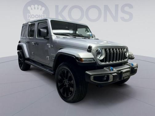 Silver Zynith Clearcoat 2024 Jeep Wrangler 4xe Sahara