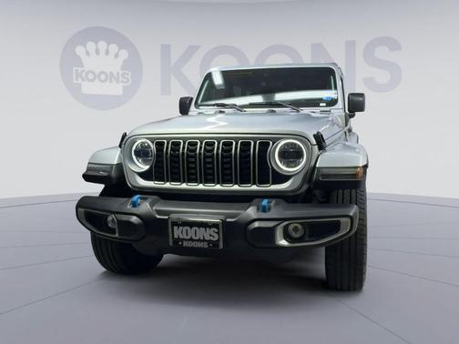 Silver Zynith Clearcoat 2024 Jeep Wrangler 4xe Sahara