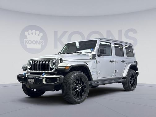 Silver Zynith Clearcoat 2024 Jeep Wrangler 4xe Sahara