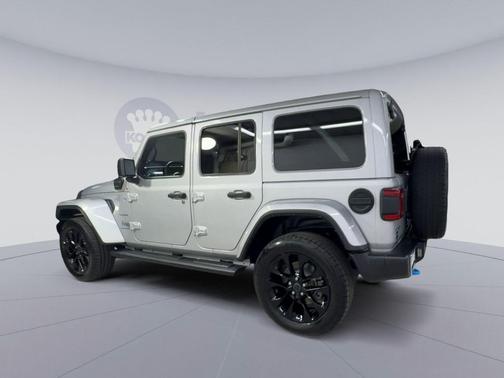 Silver Zynith Clearcoat 2024 Jeep Wrangler 4xe Sahara
