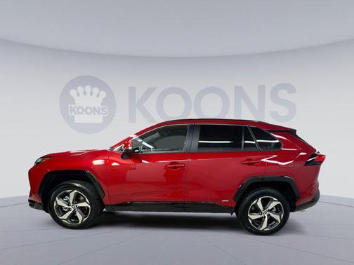 2024 Toyota RAV4 Prime SE