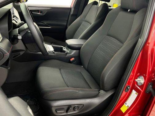 2024 Toyota RAV4 Prime SE