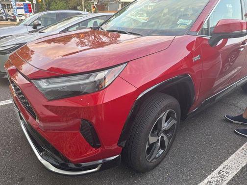 2024 Toyota RAV4 Prime SE
