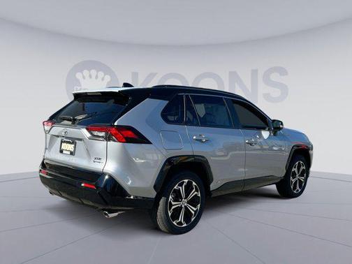 2025 Toyota RAV4 Hybrid SE