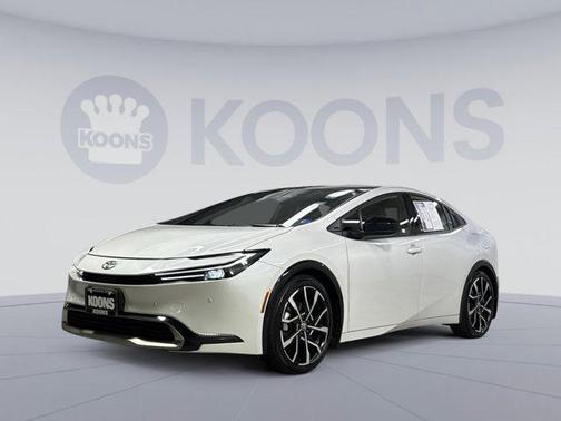Pearl 2024 Toyota Prius Prime XSE