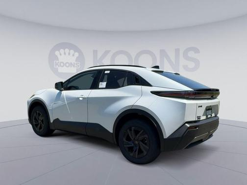 Wind Chill Pearl 2026 Toyota C-HR SE