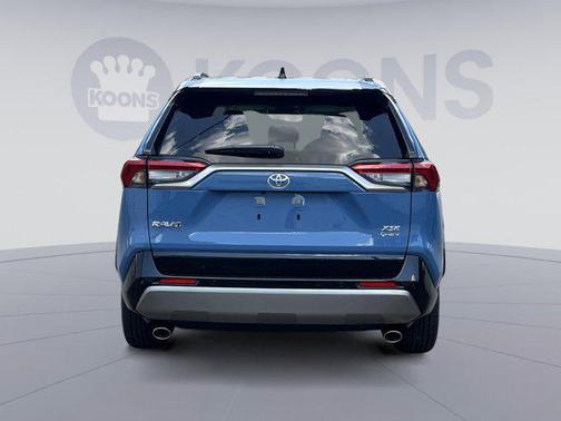 2025 Toyota RAV4 Hybrid SE