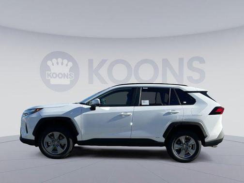 2025 Toyota RAV4 Hybrid LE