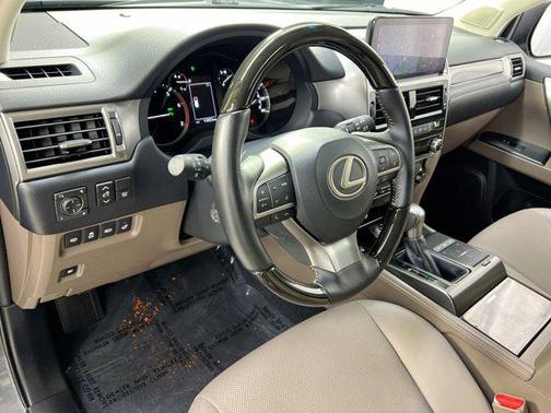 2023 Lexus GX 460 Premium
