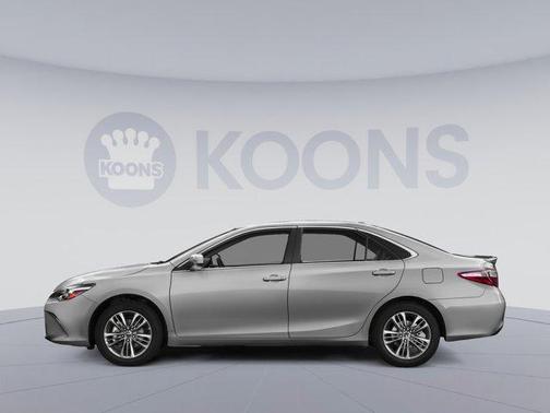 Celestial Silver Metallic 2017 Toyota Camry XSE