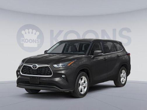 Midnight Black Metallic 2025 Toyota Highlander LE
