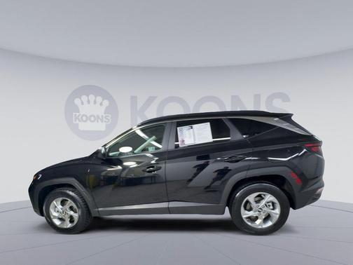Black Pearl 2024 Hyundai TUCSON SEL