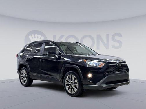 2019 Toyota RAV4 XLE Premium