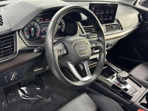 2024 Audi Q5 45 S line Premium Plus