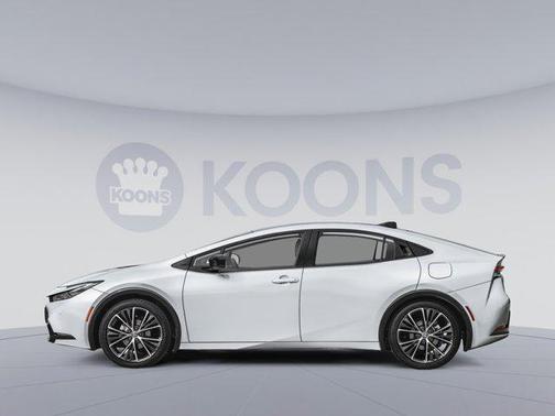 2025 Toyota Prius XLE