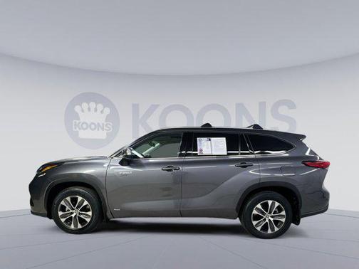 2021 Toyota Highlander Hybrid XLE