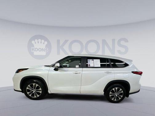 2023 Toyota Highlander XLE