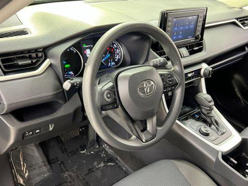 2022 Toyota RAV4 Hybrid SE