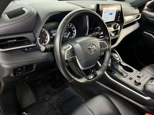 2024 Toyota Highlander XSE