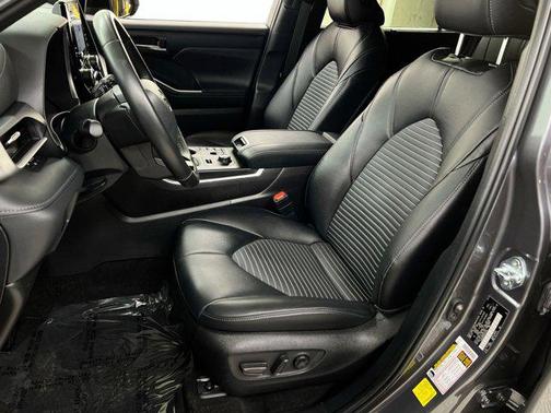 2024 Toyota Highlander XSE