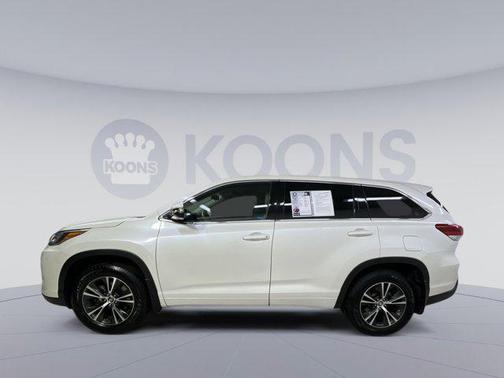 2017 Toyota Highlander LE