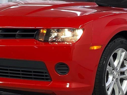 Photo 4 of 27 of 2014 Chevrolet Camaro 1LS