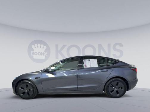 Gray 2022 Tesla Model 3 Long Range