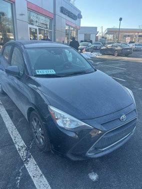 2019 Toyota Yaris Sedan LE